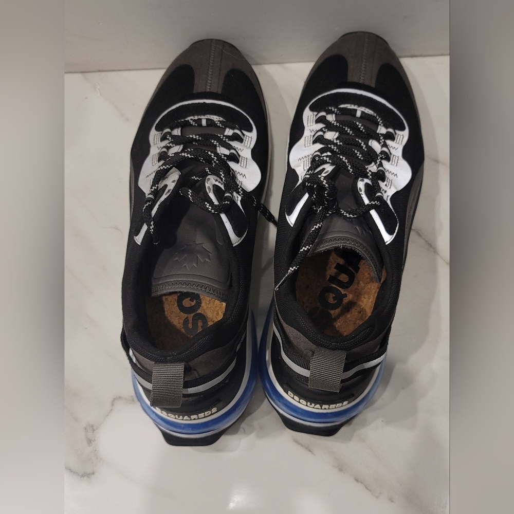 Sneakers - Picture 3 of 4